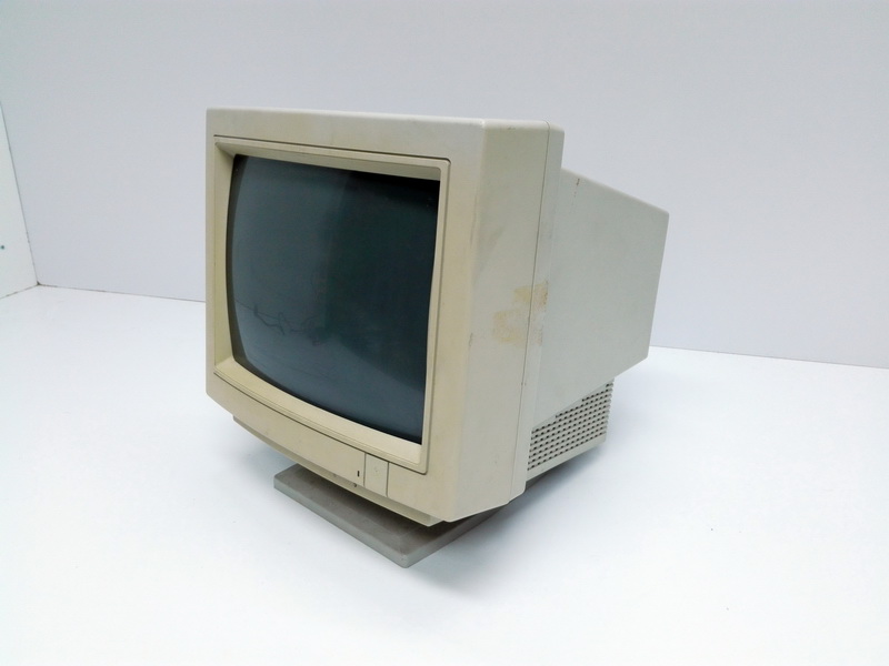 ordenador ibm 300gl cpu_monitorsony_teclado_raton func 51x40x43 46x16 5u